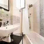 Stylish & Spacious Near The Old Town - A Touch Of History, A Dash Of Modernity ブカレスト