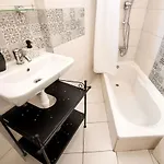 Stylish & Spacious Near The Old Town - A Touch Of History, A Dash Of Modernity * ブカレスト