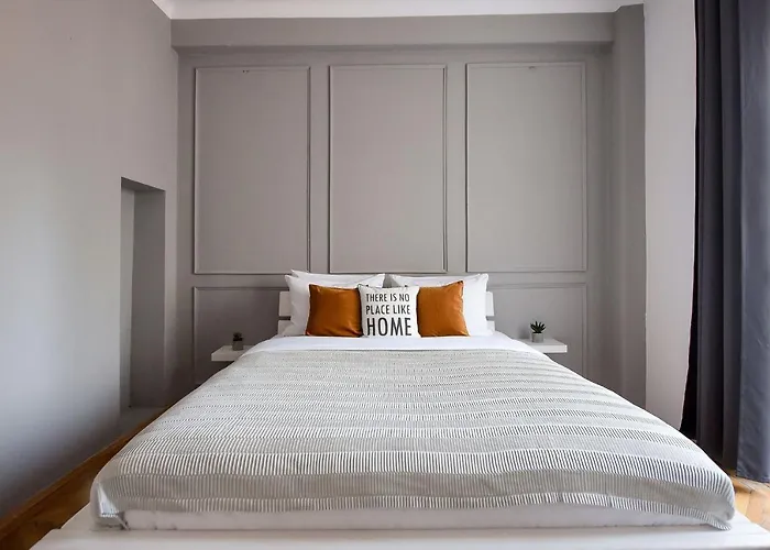 Apartmán Stylish & Spacious Near The Old Town - A Touch Of History, A Dash Of Modernity Bukurešť