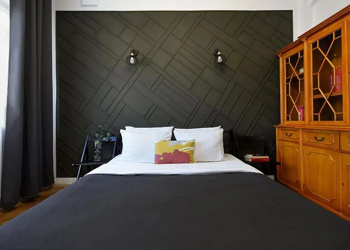 Apartmán Stylish & Spacious Near The Old Town - A Touch Of History, A Dash Of Modernity